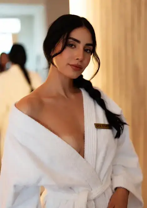 Masajista paisa en Luxury Black Spa Medellín